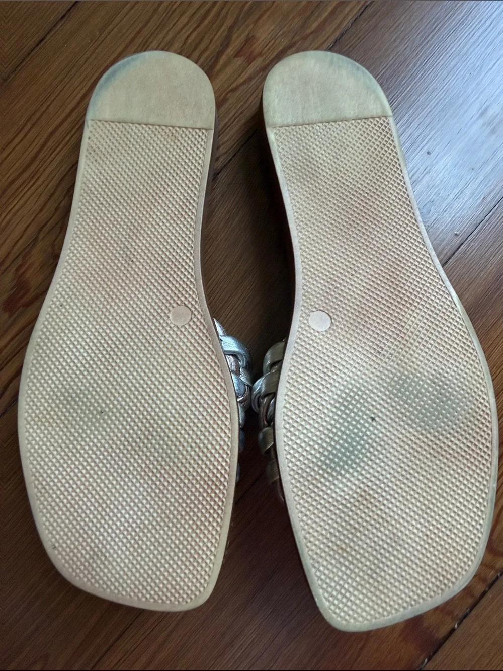 Vince Camuto slip vince
